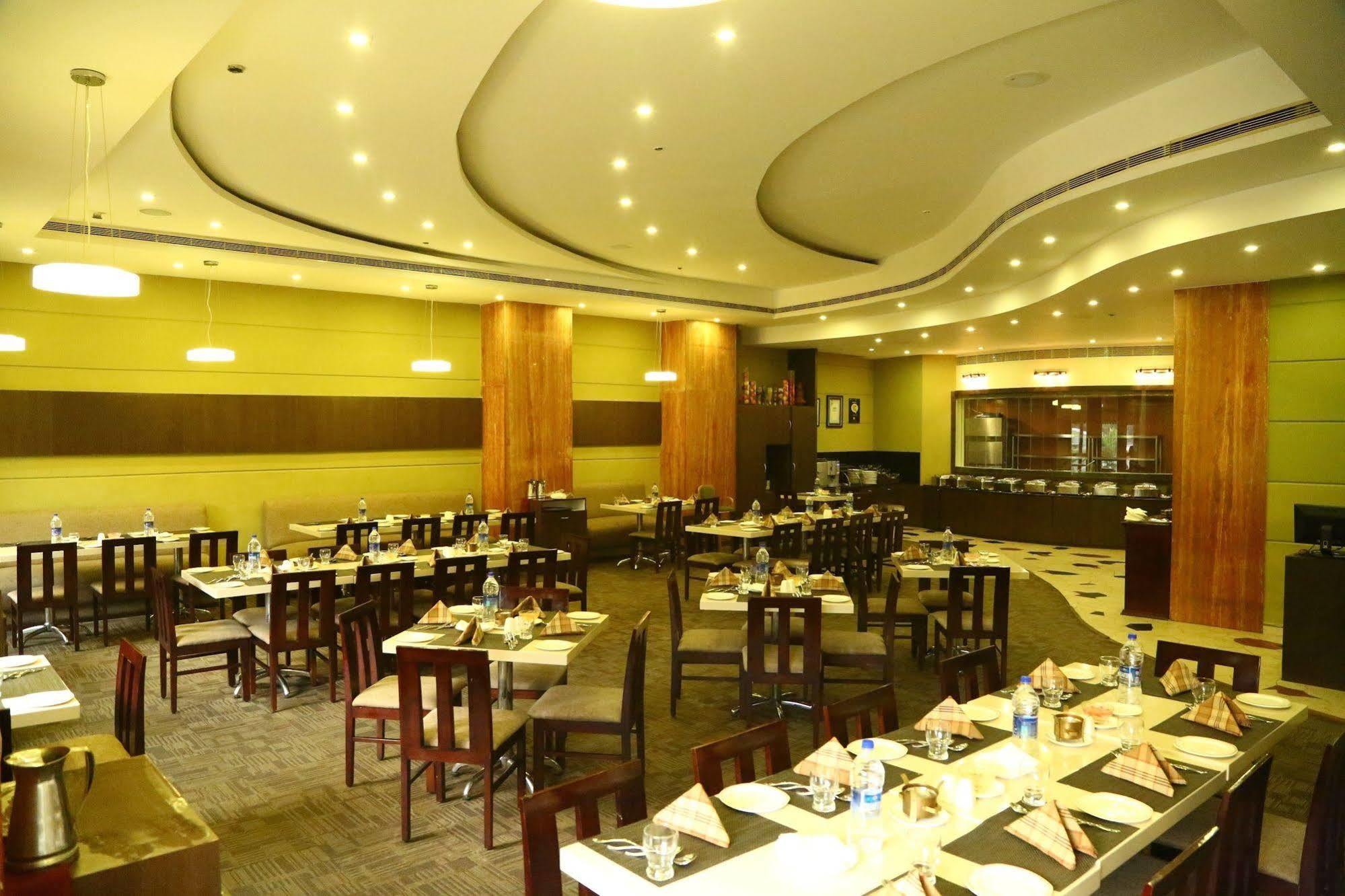 Regenta Central Deccan Chennai, Royapettah Luaran gambar