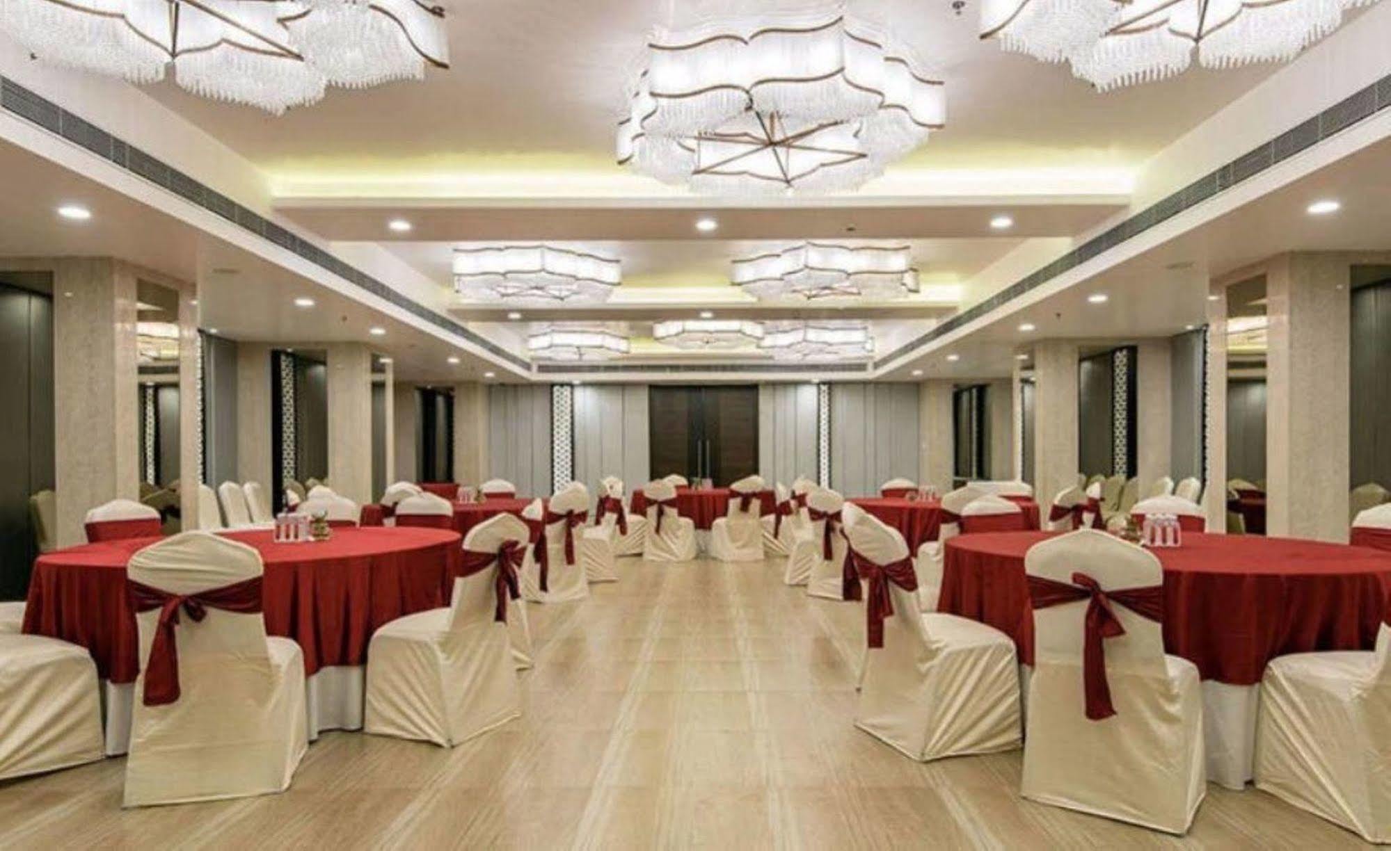 Regenta Central Deccan Chennai, Royapettah Luaran gambar