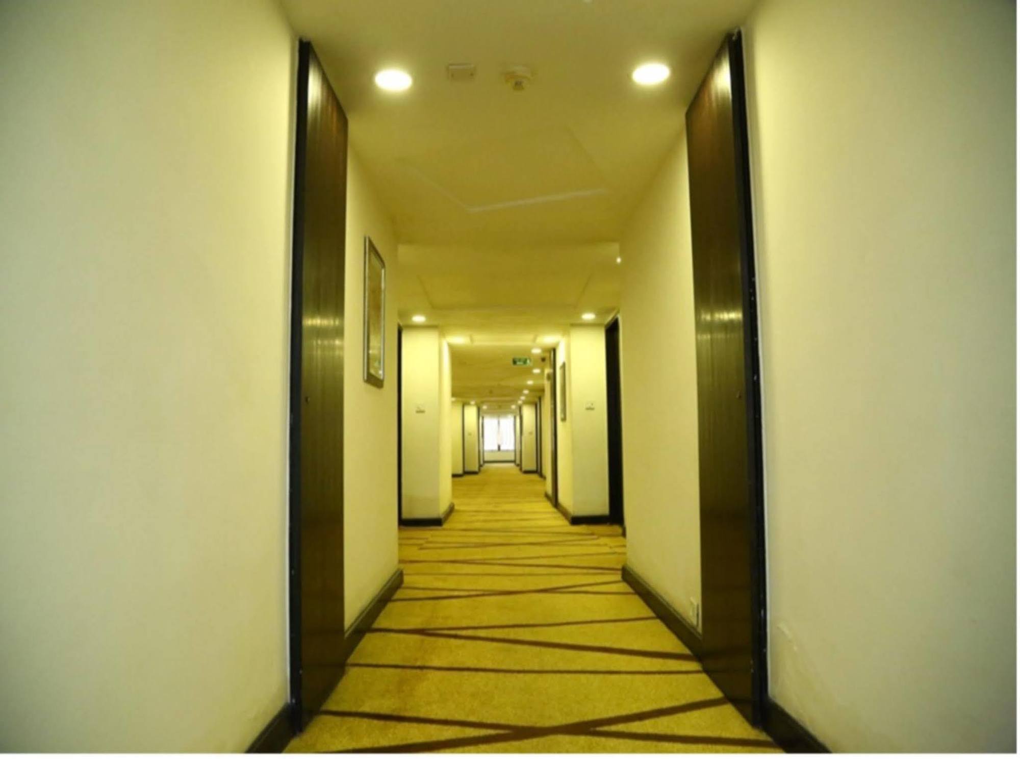Regenta Central Deccan Chennai, Royapettah Luaran gambar