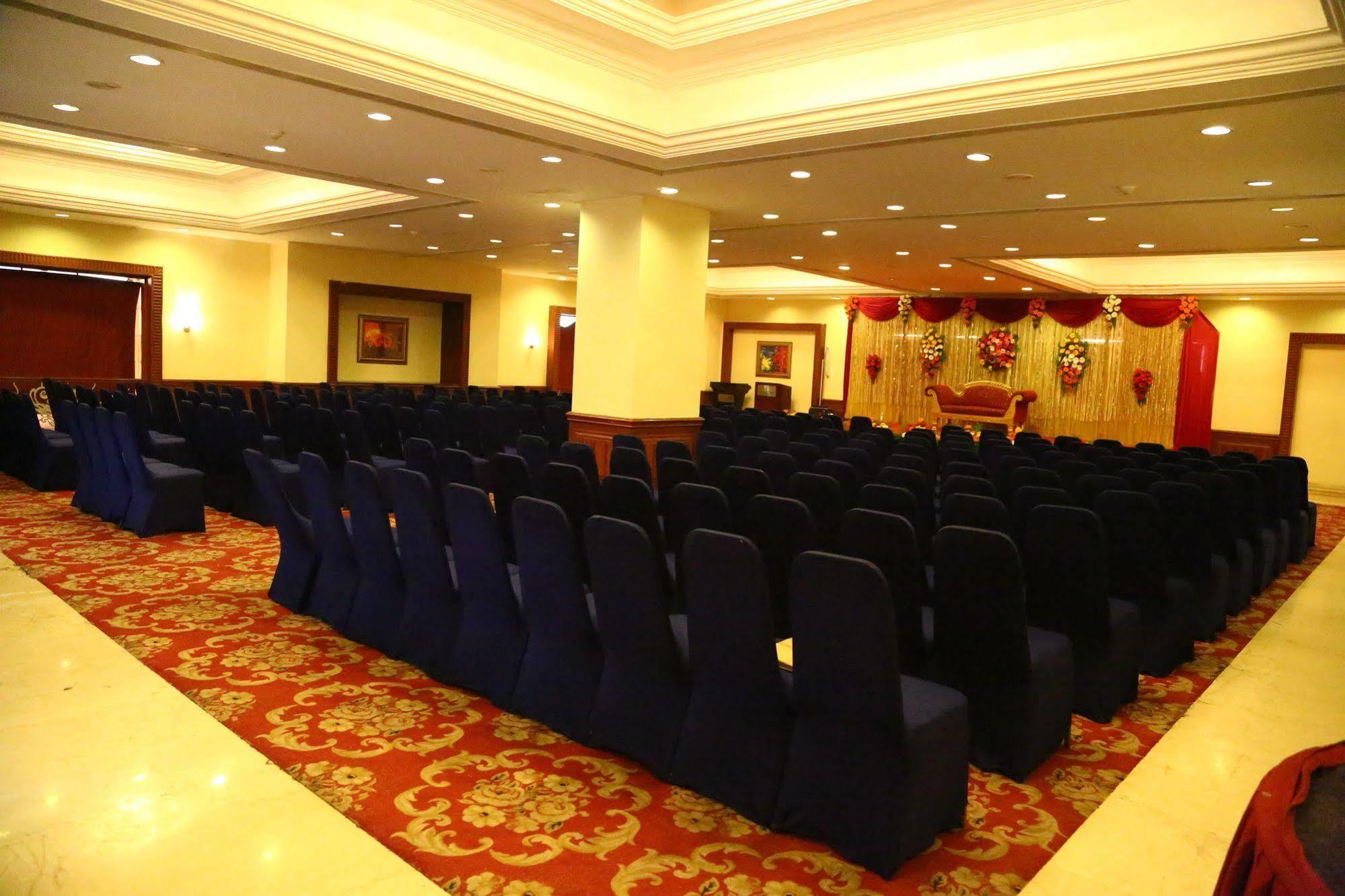 Regenta Central Deccan Chennai, Royapettah Luaran gambar