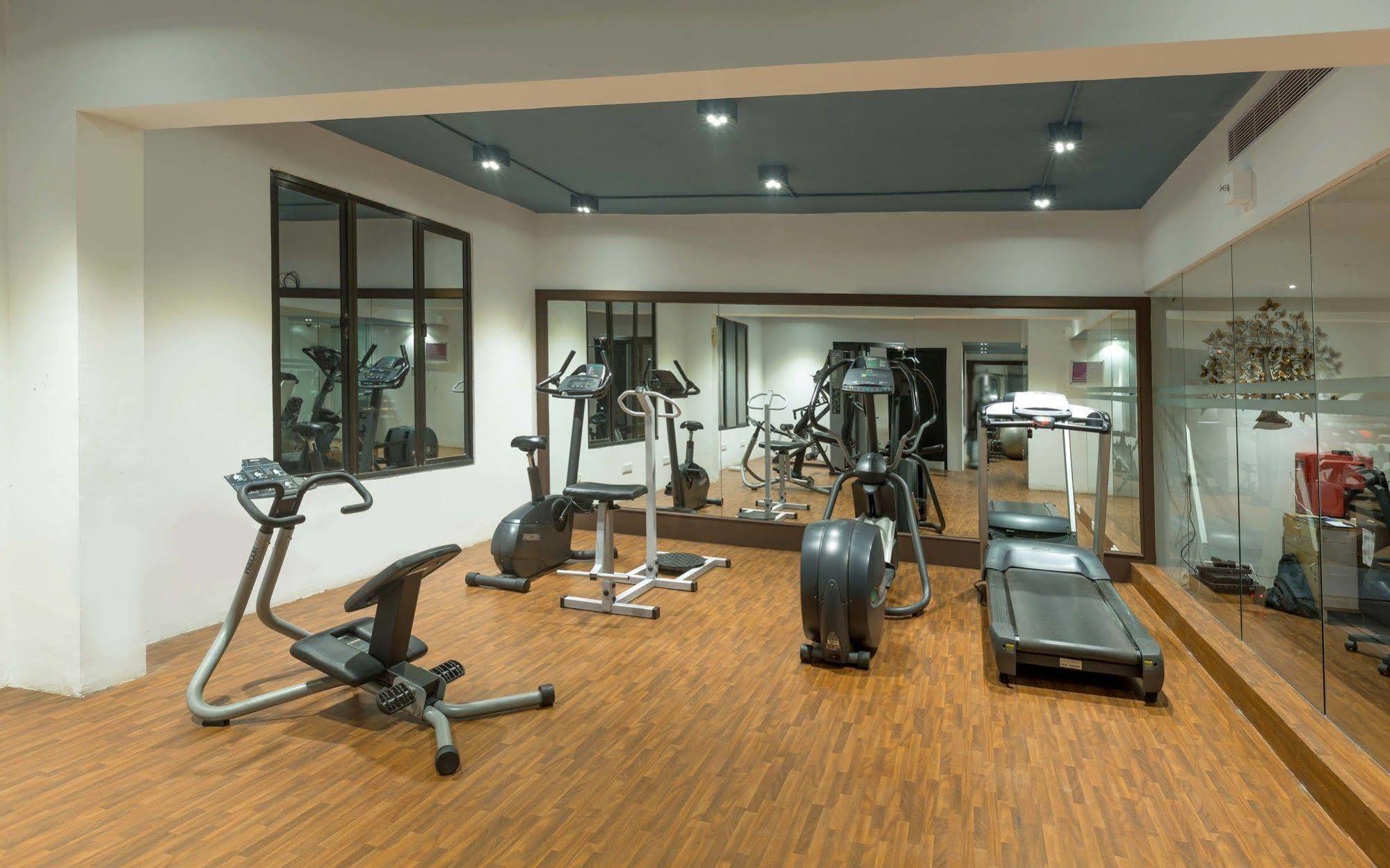 Regenta Central Deccan Chennai, Royapettah Luaran gambar